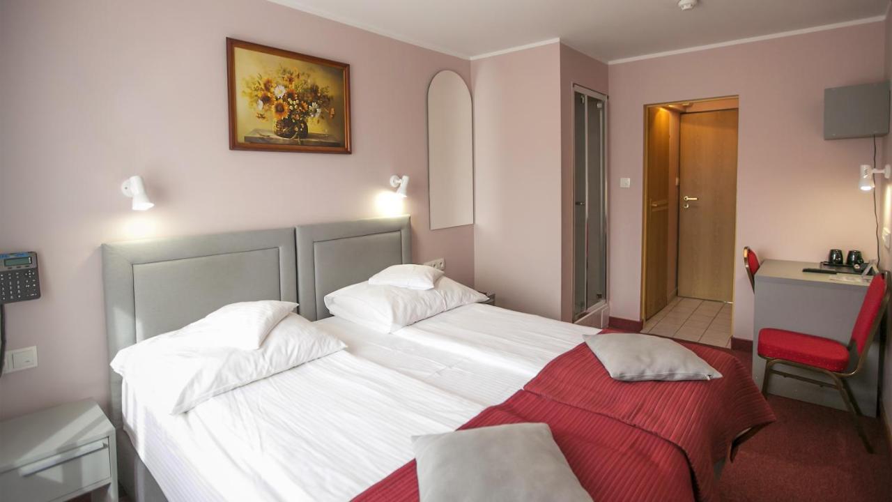 Hotel Unibus Bielsk Podlaski Exteriér fotografie