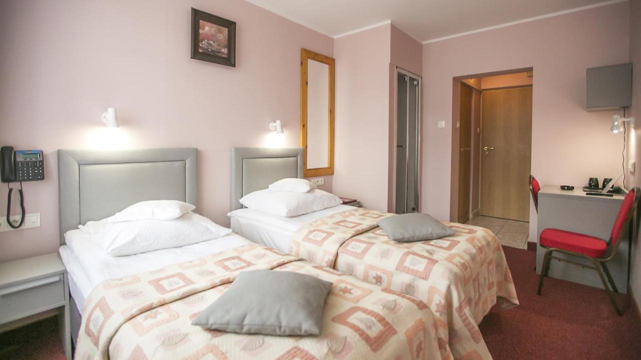 Hotel Unibus Bielsk Podlaski Exteriér fotografie