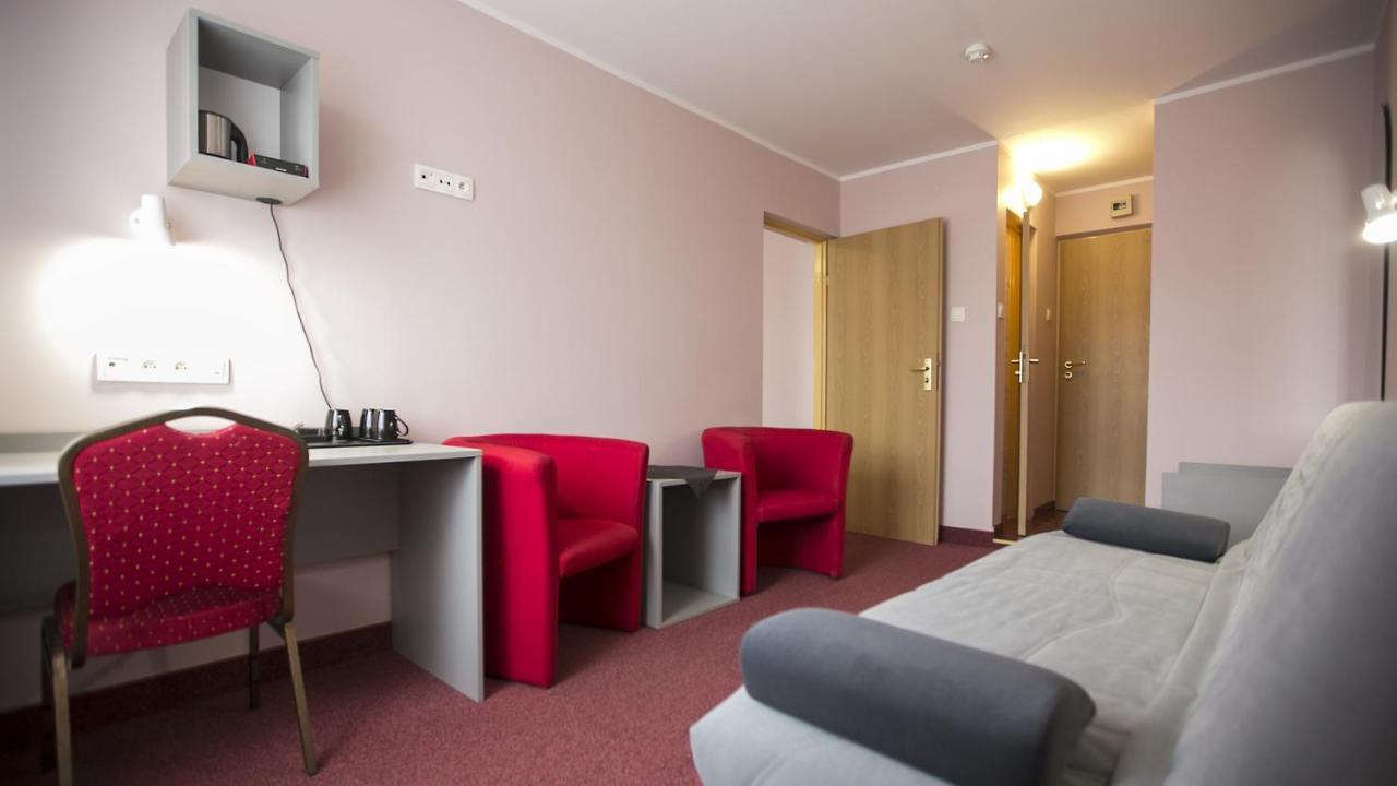 Hotel Unibus Bielsk Podlaski Exteriér fotografie