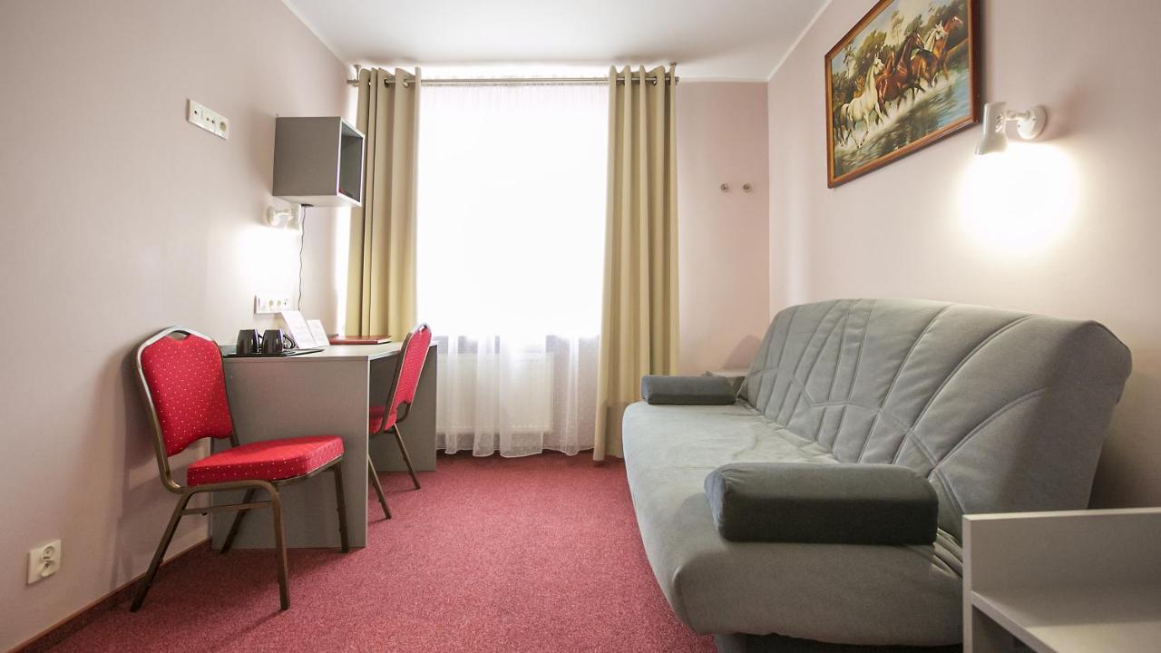 Hotel Unibus Bielsk Podlaski Exteriér fotografie