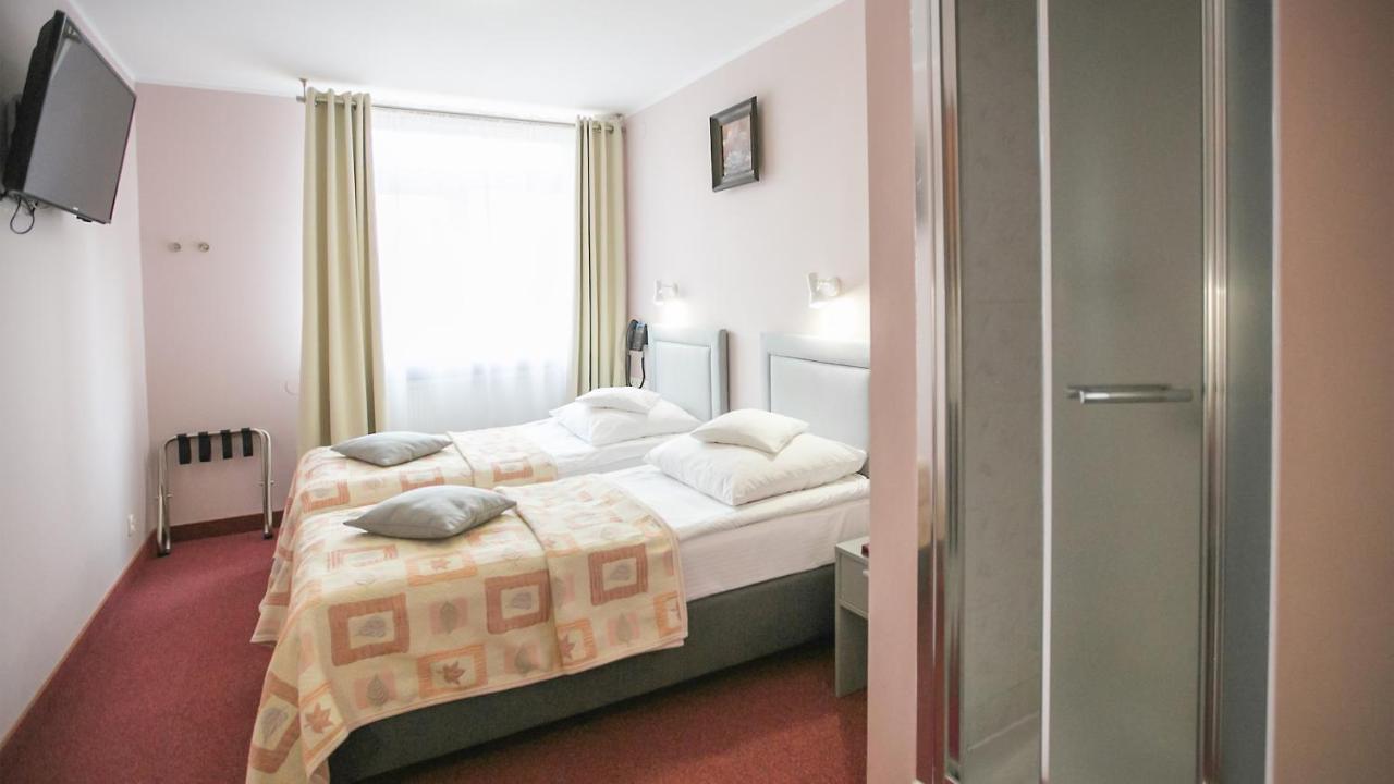 Hotel Unibus Bielsk Podlaski Exteriér fotografie