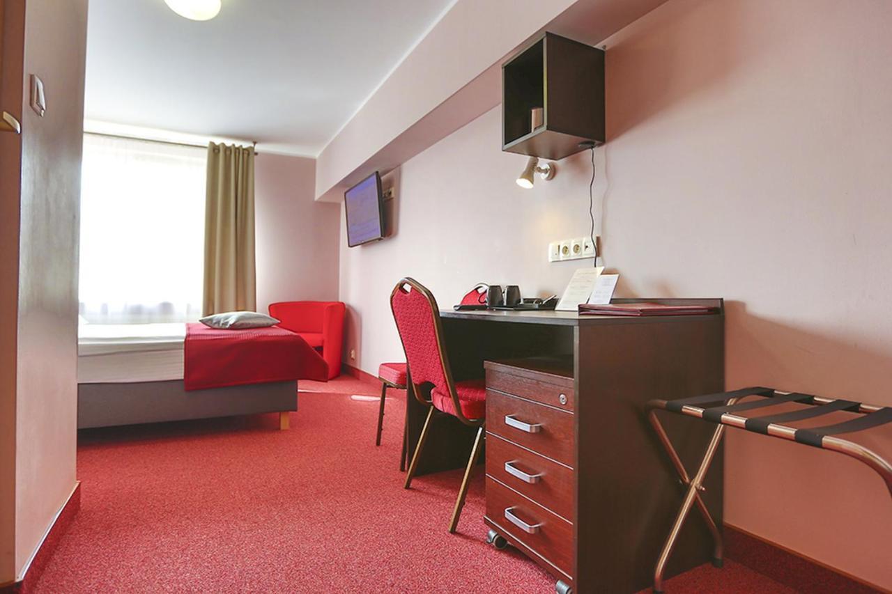 Hotel Unibus Bielsk Podlaski Exteriér fotografie