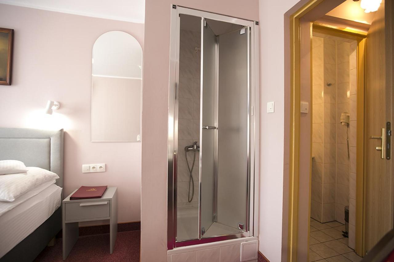 Hotel Unibus Bielsk Podlaski Exteriér fotografie